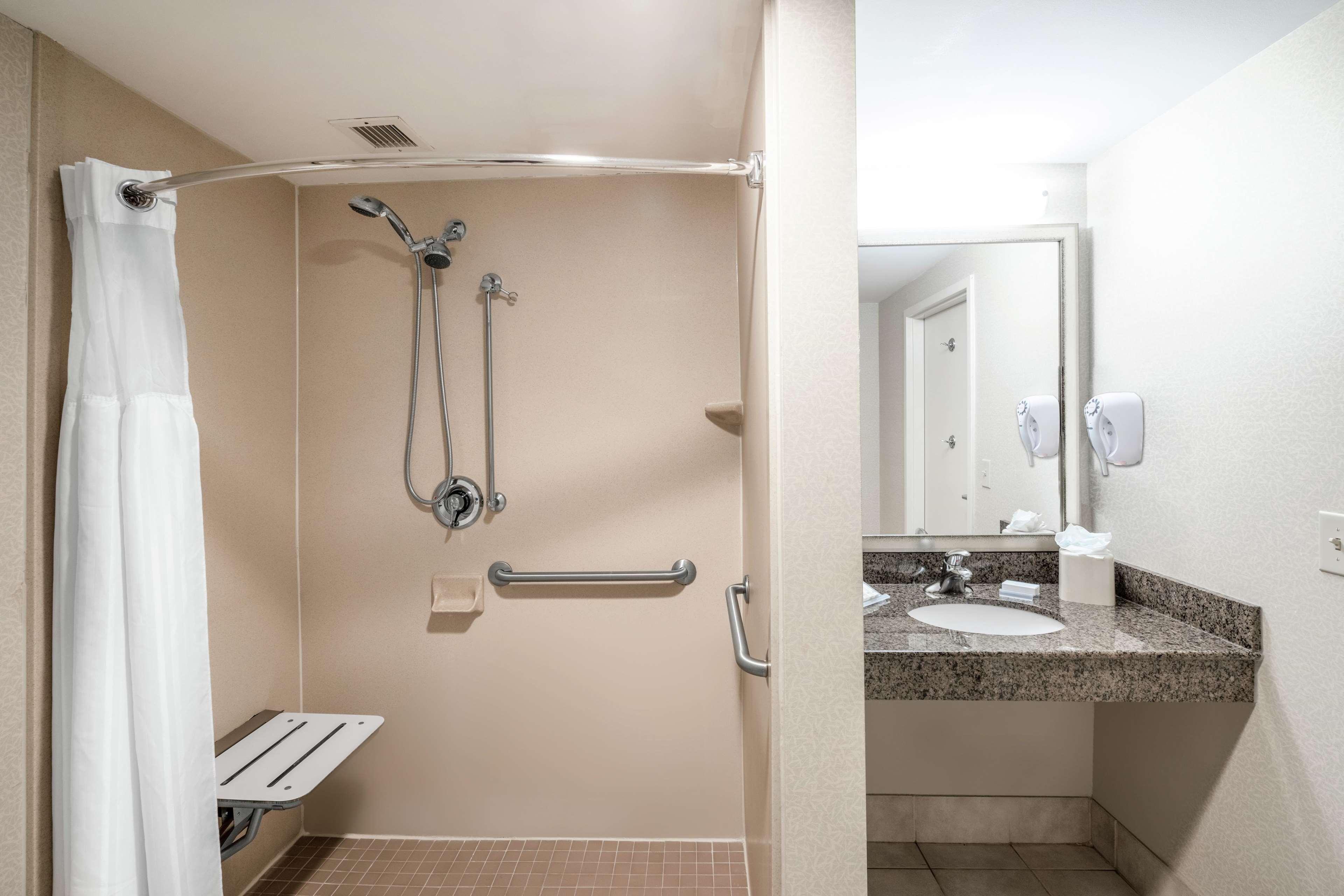 Hilton Garden Inn Richmond Airport Sandston Esterno foto